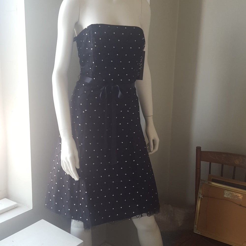 Strapless prom/party dress